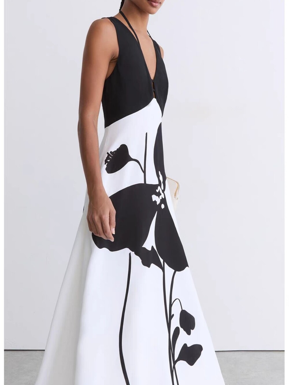 Reiss Cecile Graphic Floral-Print Maxi Dress in Ivory/Black - Picture 2 of 6